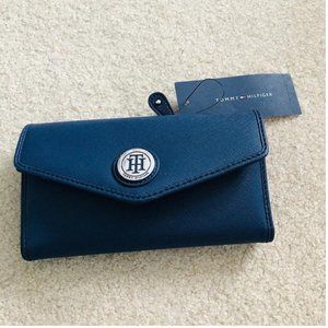 Hilfiger Slim Wallet for Women, Faux Leather Credit Card Holder Wallet Organizer